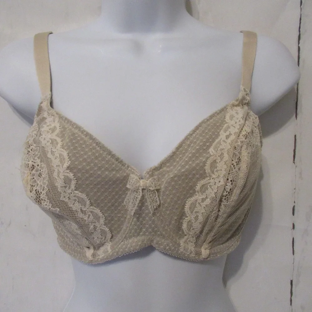 Wacoal Bra 36DD Cream Lace Absolutely Fabulous Lace Underwire 851143
